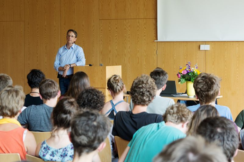 Datei:DSC 6846 Sommer Weleda.jpg